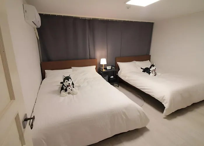 Smart -5 Min Walk From Hongik Univ Exit3 2 Room, 3 Beds ,max 6 Ppl, 2nd Floor Appartamento Seul